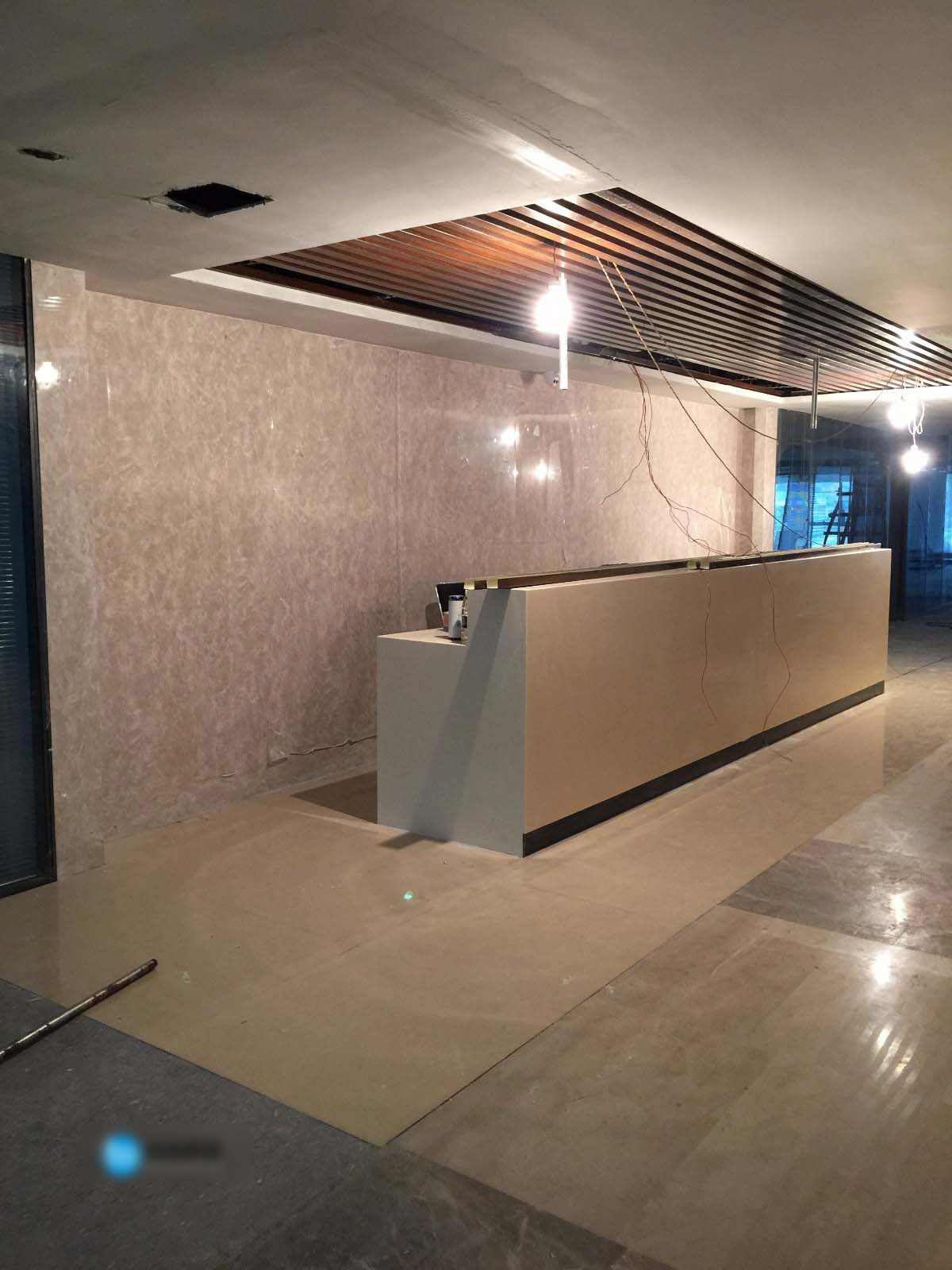 罗湖办公室装修火热进行中